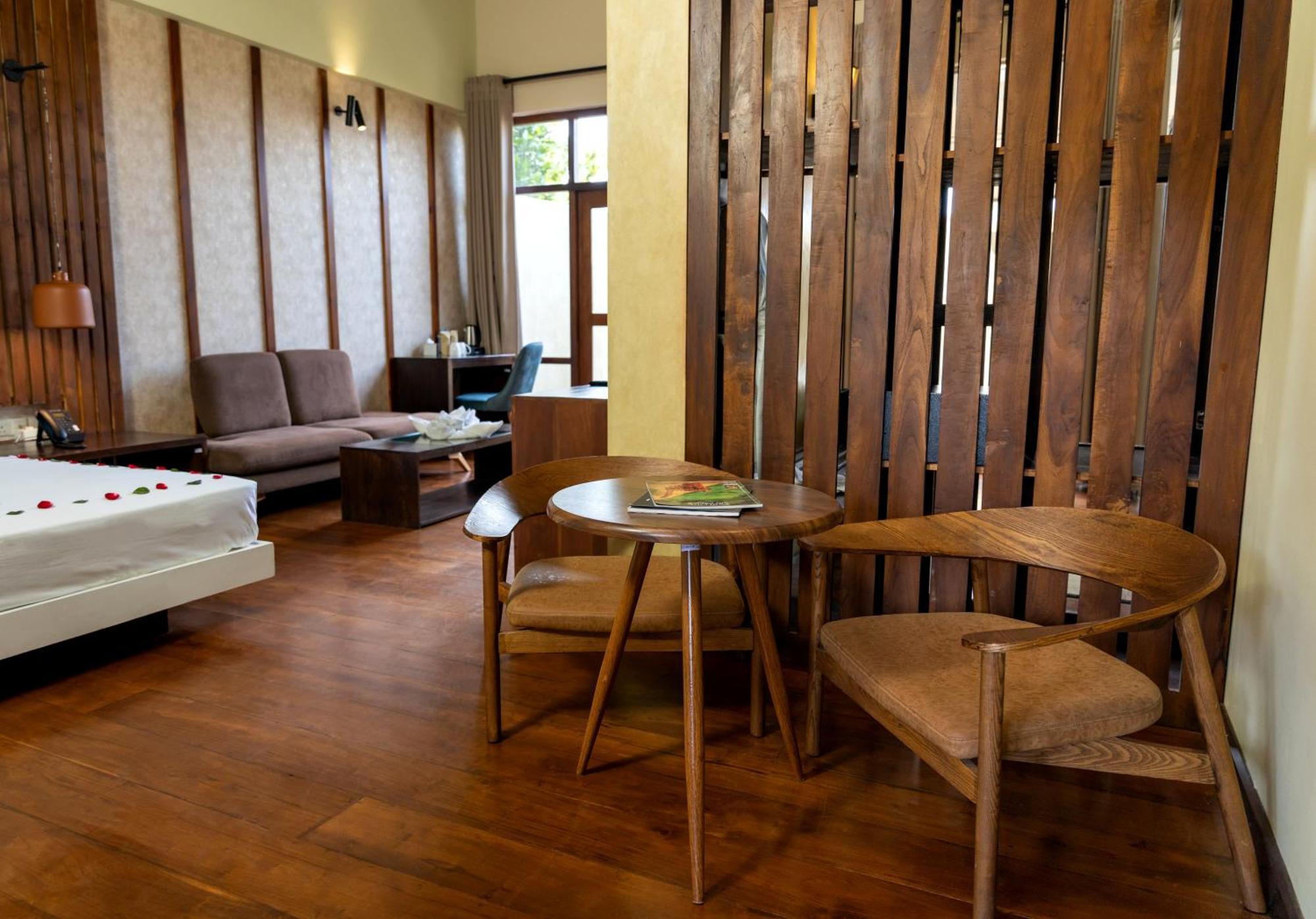 Seahorse Hotel & Spa Negombo Eksteriør billede